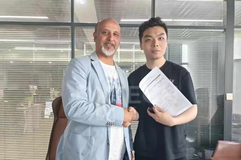 Alman musteriler DXTECH fabrikasini ziyaret etti