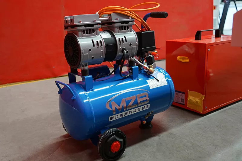 El Tipi 1500W Fiber Lazer Kaynak Makinesi