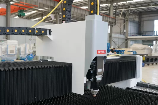 12kw Yuksek Guclu Metal celik Lazer Kesim Makinesi