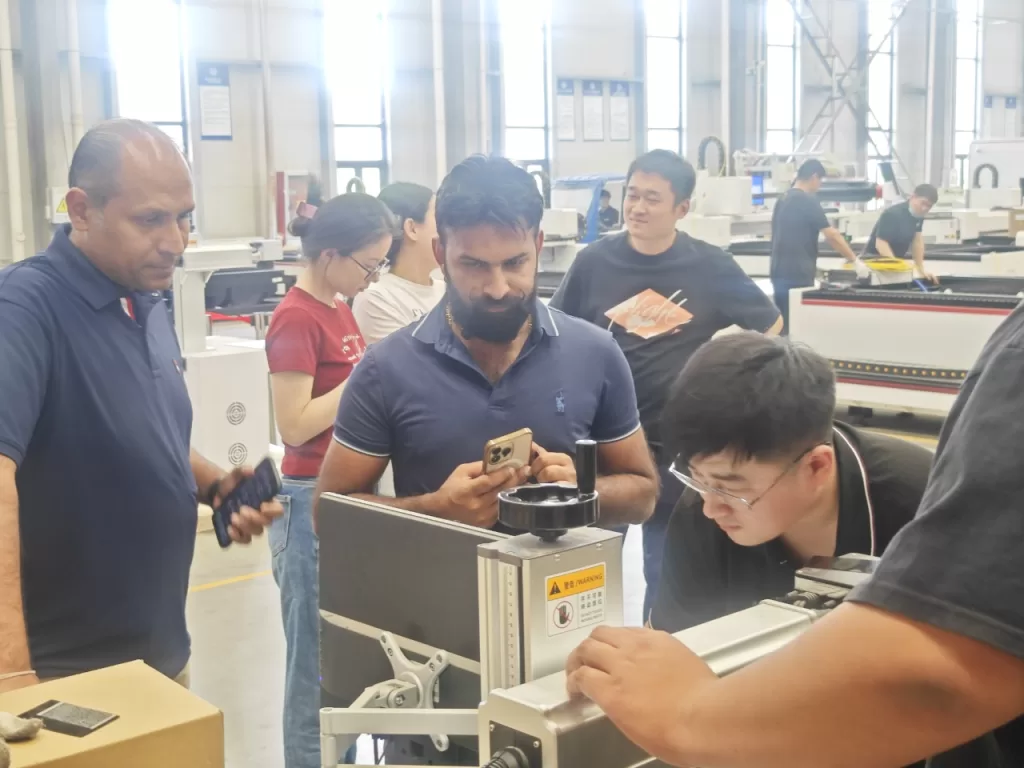customers from Australia visited DXTECH laser marking machine