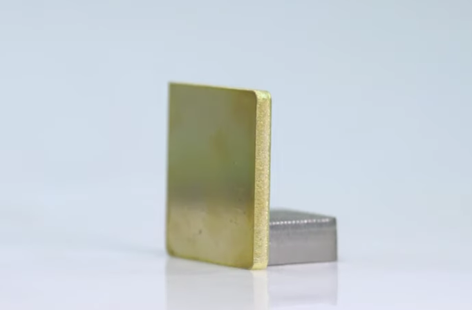 dxtech laser cutting machine cuts brass sheet