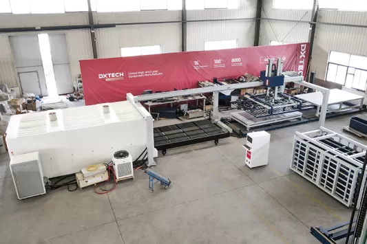 otomatik yukleme sistemli 12 KW fiber lazer kesim makinesi (1)