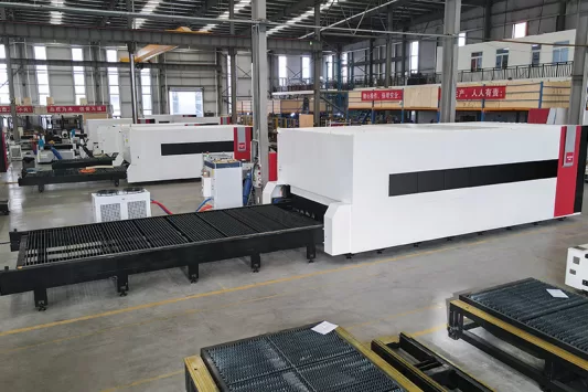 2560SP yuksek hassasiyetli metal lazer kesim makinesi